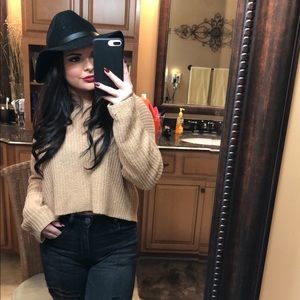 Meet your Posher, Chloe